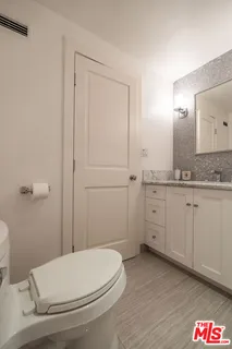 $1,149,000 | 1155 North La Cienega Boulevard, Unit 509, West Hollywood, CA 90069