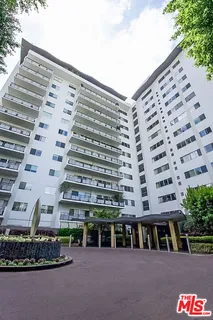 $1,149,000 | 1155 North La Cienega Boulevard, Unit 509, West Hollywood, CA 90069