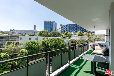 $1,149,000 | 1155 North La Cienega Boulevard, Unit 509, West Hollywood, CA 90069