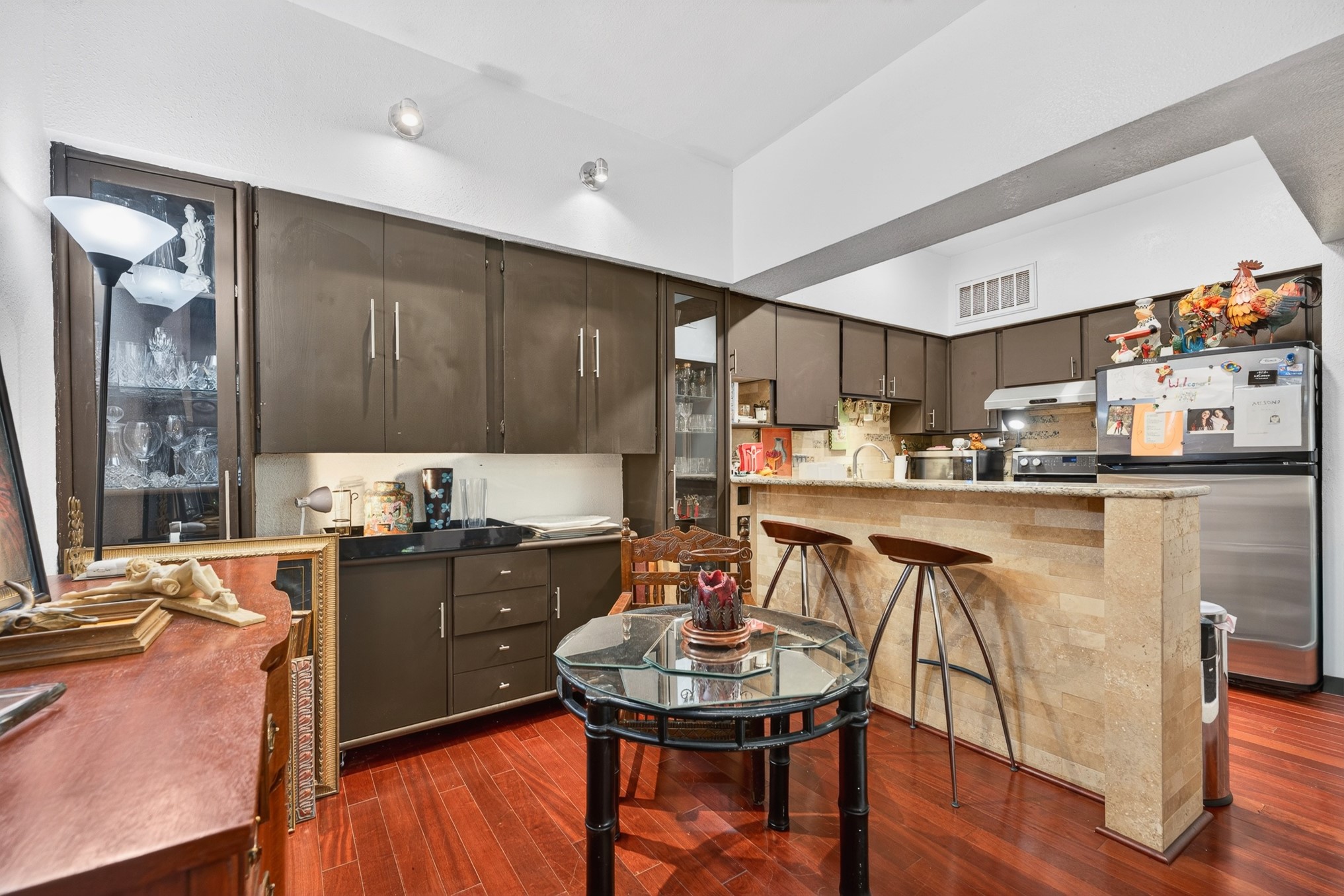 2100 Tanglewilde Street, Unit 225 Houston, TX 77063 - Photo 11 of 36