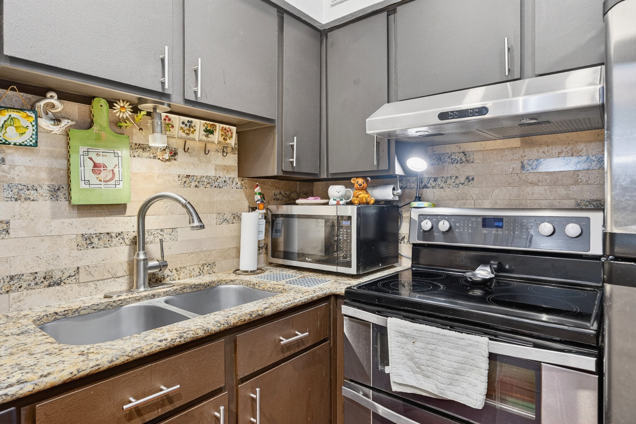 2100 Tanglewilde Street, Unit 225 Houston, TX 77063 - Photo 13 of 36