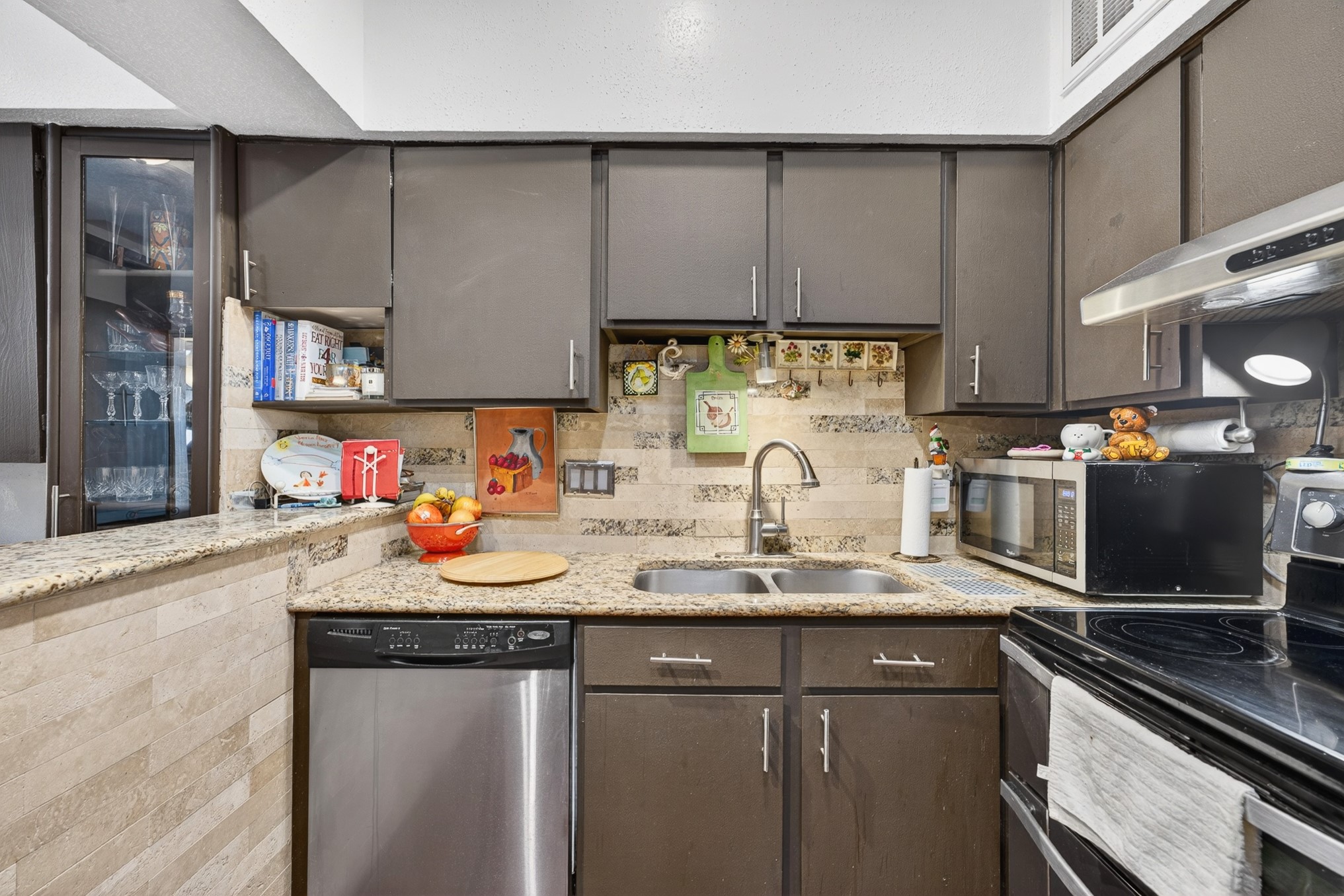 2100 Tanglewilde Street, Unit 225 Houston, TX 77063 - Photo 15 of 36