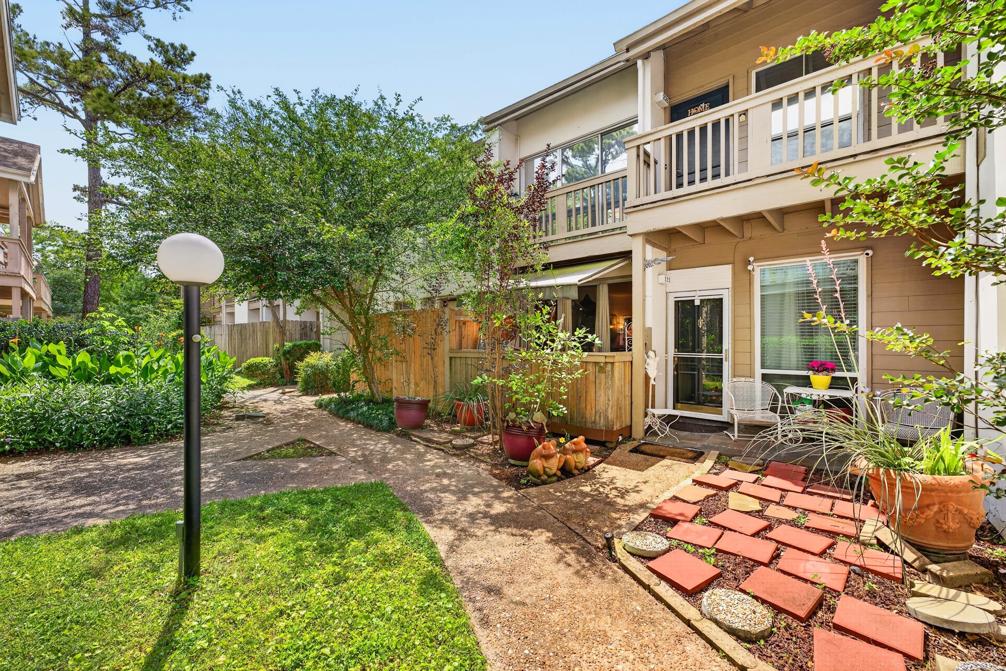 2100 Tanglewilde Street, Unit 225 Houston, TX 77063 - Photo 5 of 36