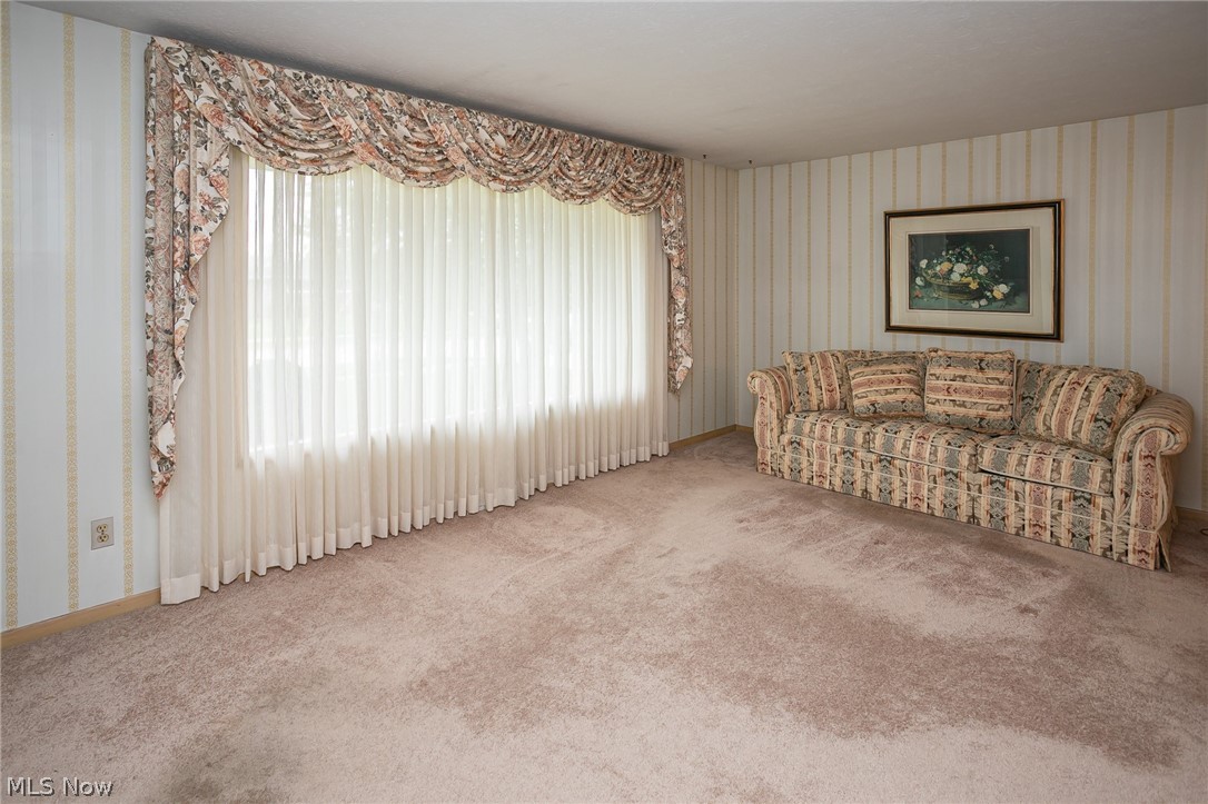 1663 David Avenue Parma, OH 44134 - Photo 8 of 35 Gallery Image 8