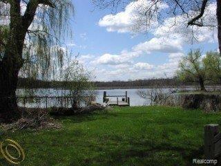 313 Elm Novi, MI 48377 - Photo 3 of 5 View of Lake