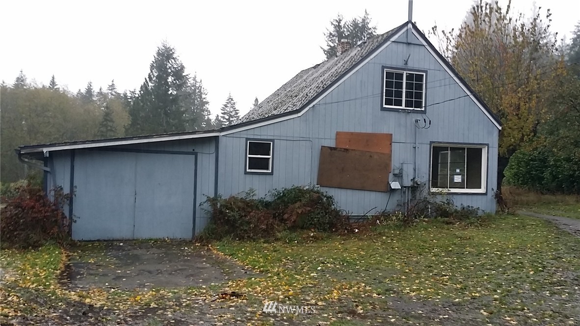 4000 Long Lake Road Southeast Port Orchard, WA 98366 - Photo 1 of 10 Gallery Image 1