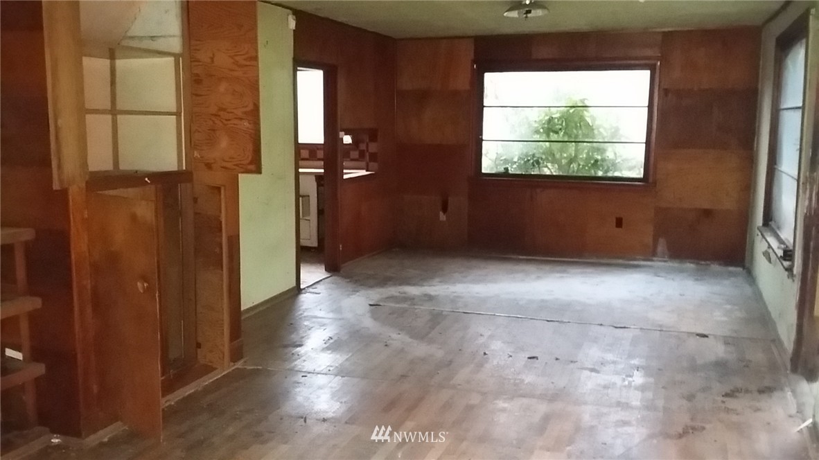 4000 Long Lake Road Southeast Port Orchard, WA 98366 - Photo 5 of 10 Gallery Image 5