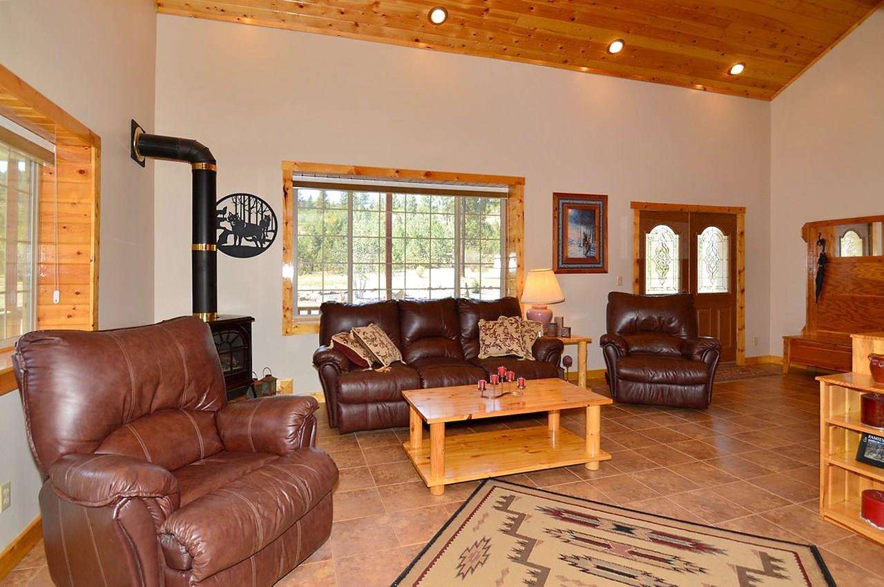 5704 North Garfield Road Spokane, WA 99224 - Photo 4 of 20
