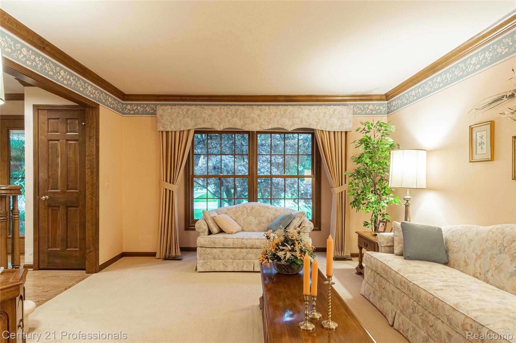 3650 Merriweather Lane Rochester, MI 48306 - Photo 14 of 36 Interiors (8 of 73).jpg