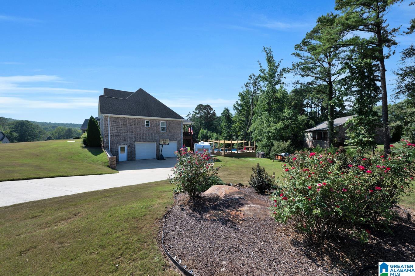1034 Sedgefield Circle Morris, AL 35116 - Photo 3 of 48