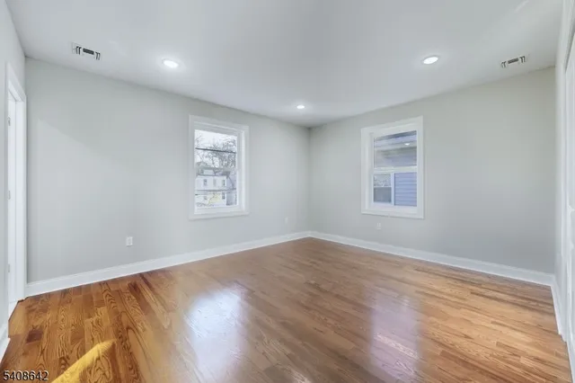 $5,000 | 46 Eppirt Street, Unit 2, East Orange, NJ 07018