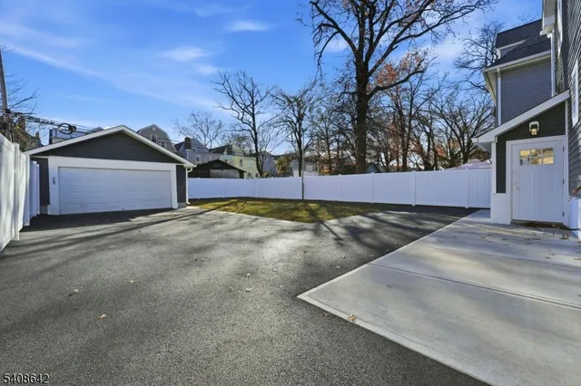 $5,000 | 46 Eppirt Street, Unit 2, East Orange, NJ 07018