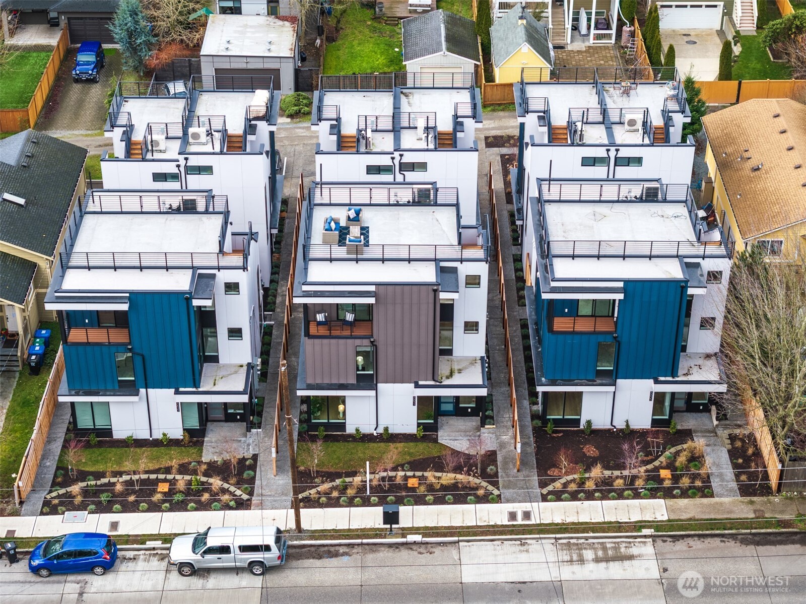 8831 C Wallingford Avenue North Seattle, WA 98103 - Photo 24 of 26