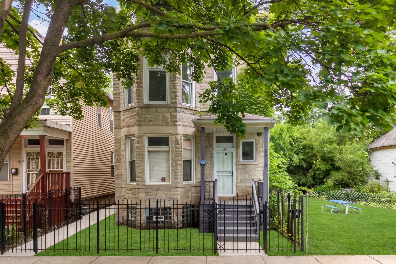 6018 South Sangamon Street Chicago, IL 60621 - Photo 1 of 41