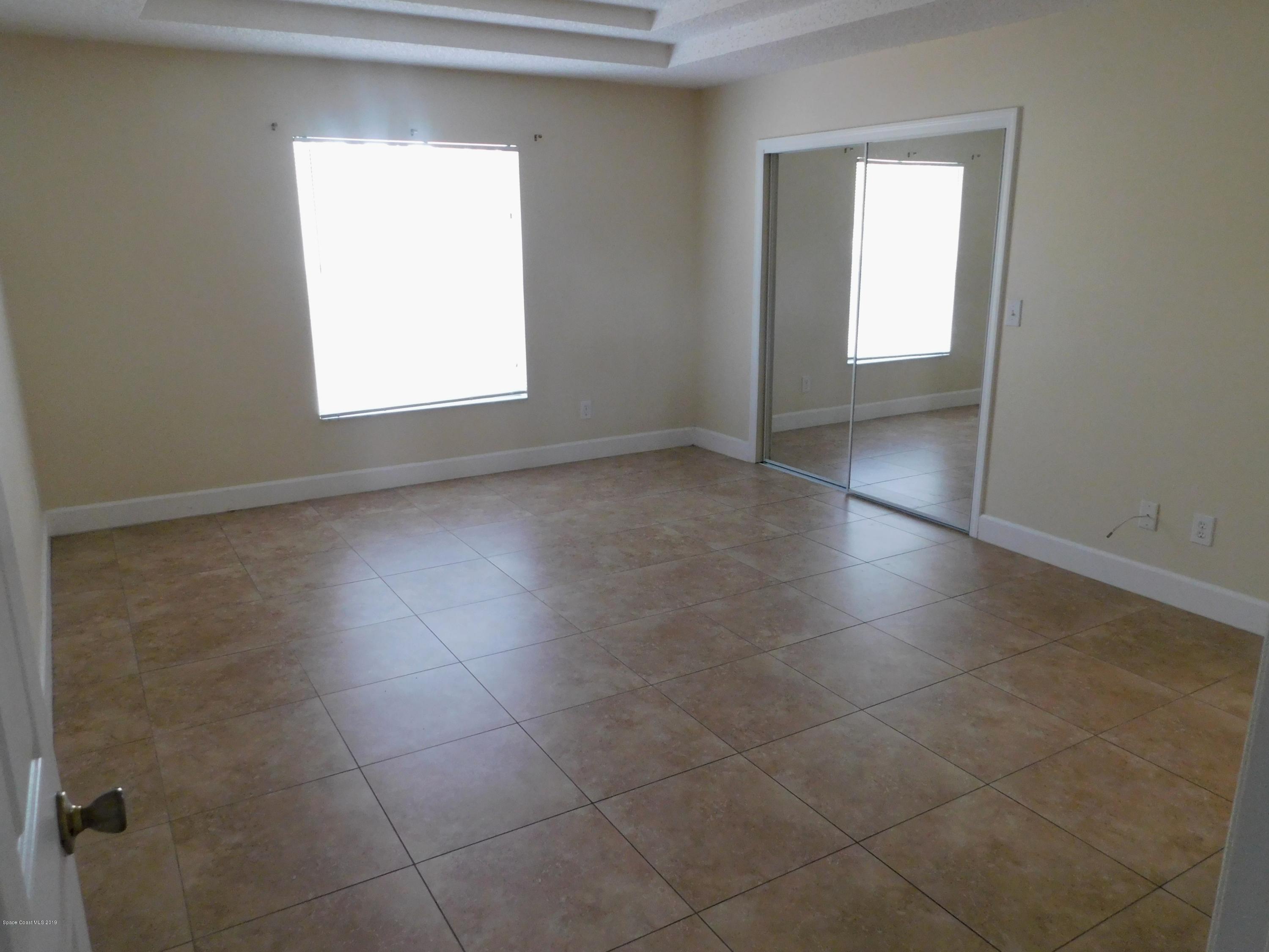 423 Oakmon Road Southwest Palm Bay, FL 32908 - Photo 8 of 10 423 Oakmon 005
