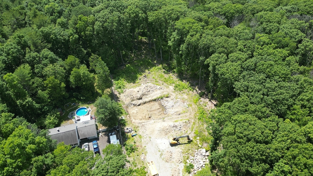 24 Conlin Road Oxford, MA 01540 - Photo 3 of 14