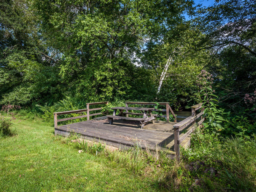 0 Circle R Drive, Unit 25 Benton, TN 37307 - Photo 6 of 8 5
