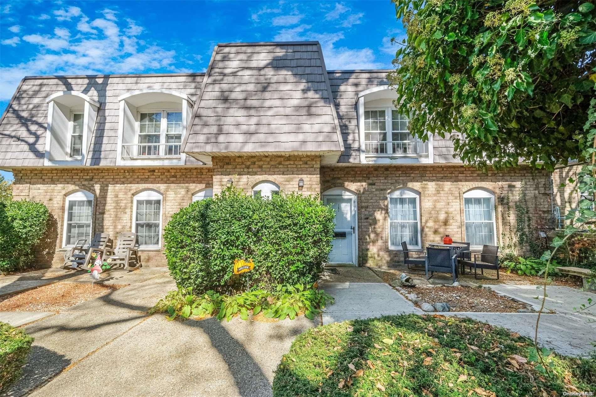 655 Middle Country Road, Unit 1G2 Coram, NY 11727 - Photo 1 of 1