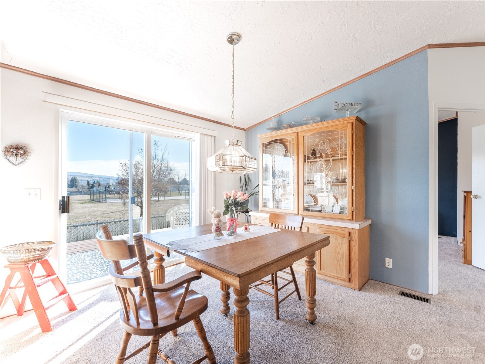 913 Meadow Ridge Drive Wenatchee, WA 98801 - Photo 10 of 36 Gallery Image 10