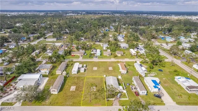 a view of an outdoor space