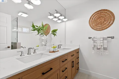 $729,000 | 108 Summerwood Place, Concord, CA 94518