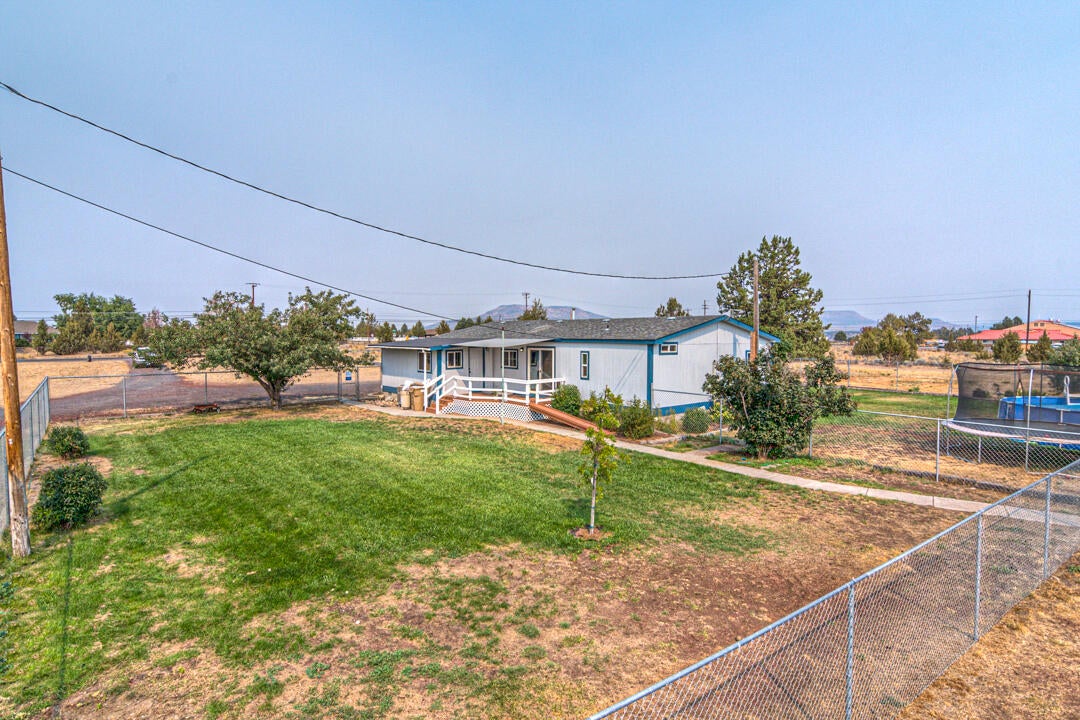 7105 Southwest Shad Road Terrebonne, OR 97760 - Photo 42 of 42 Shad Dr SW 7105 (38 of 43)