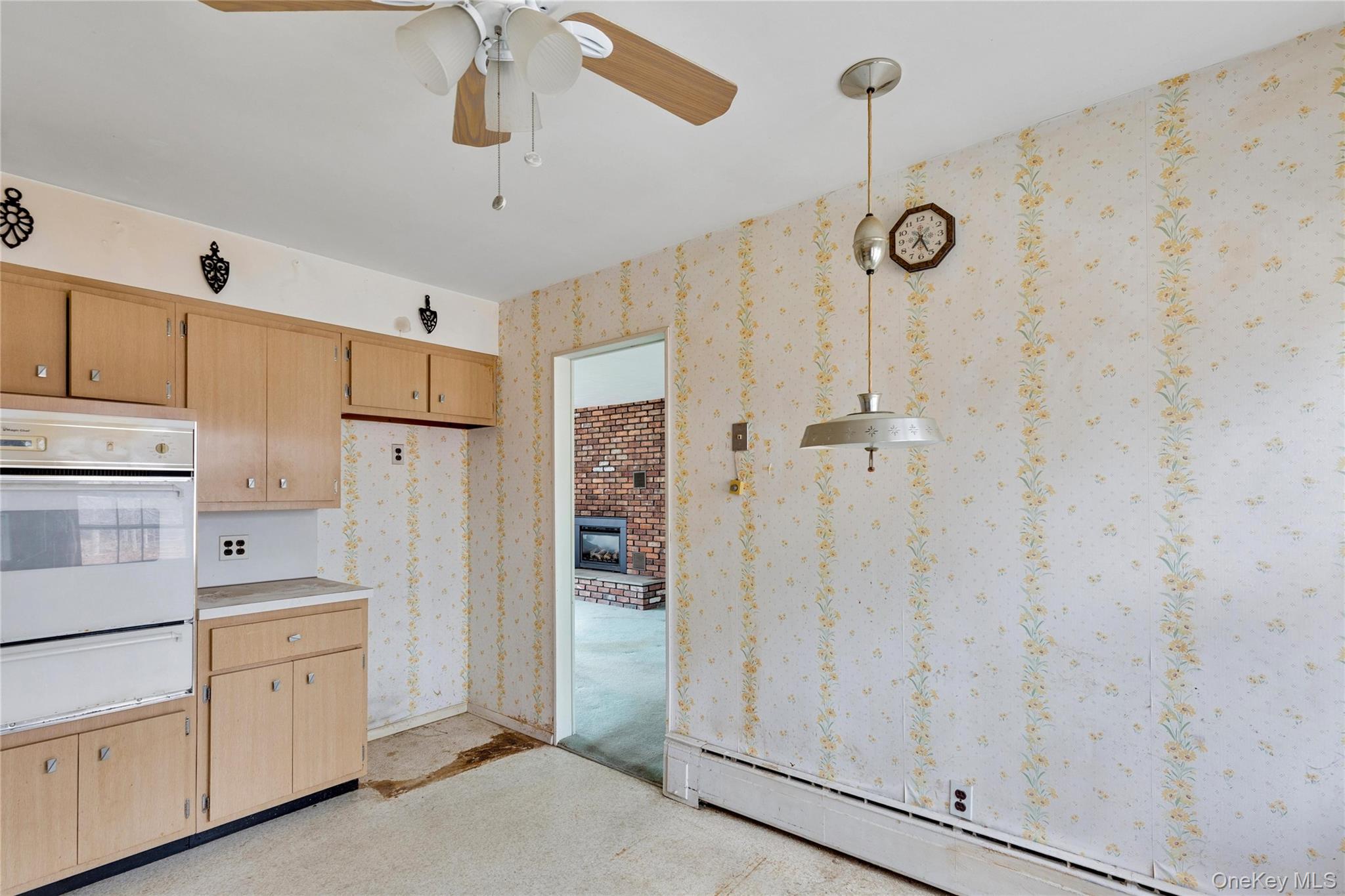 4 East Rampasture Road Hampton Bays, NY 11946 - Photo 11 of 34