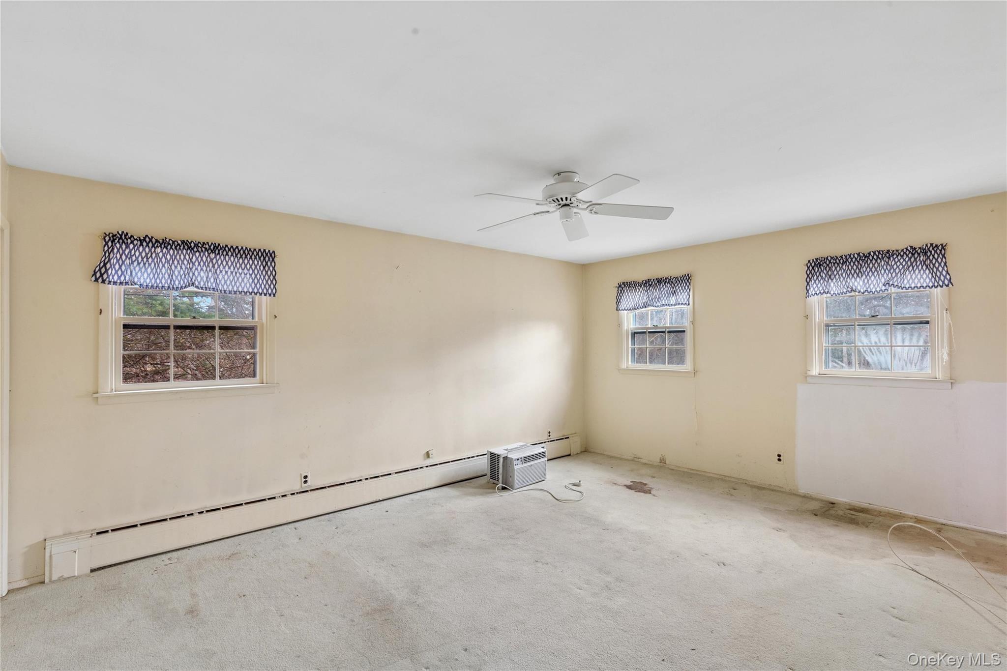 4 East Rampasture Road Hampton Bays, NY 11946 - Photo 12 of 34