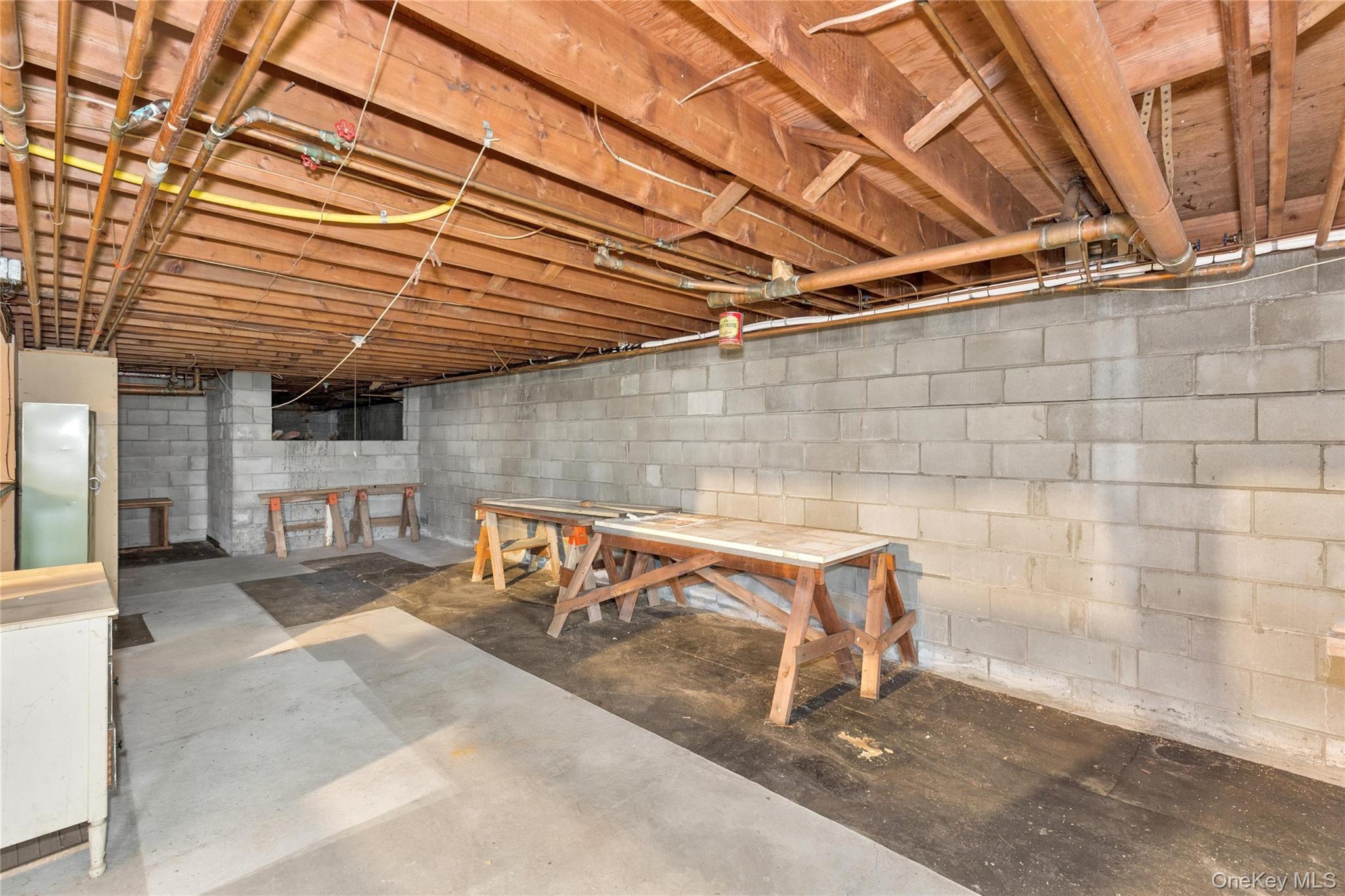 4 East Rampasture Road Hampton Bays, NY 11946 - Photo 23 of 34