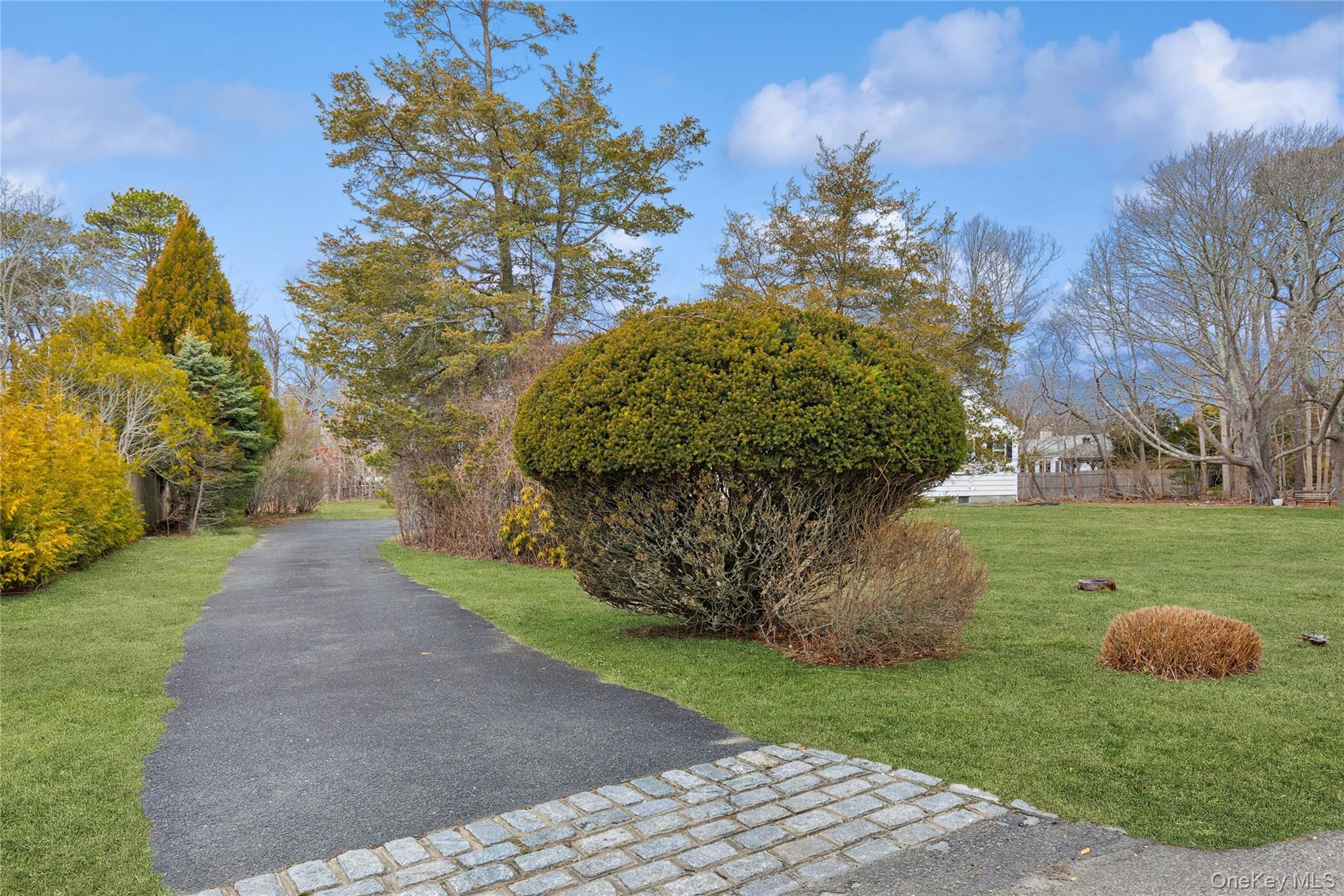 4 East Rampasture Road Hampton Bays, NY 11946 - Photo 32 of 34