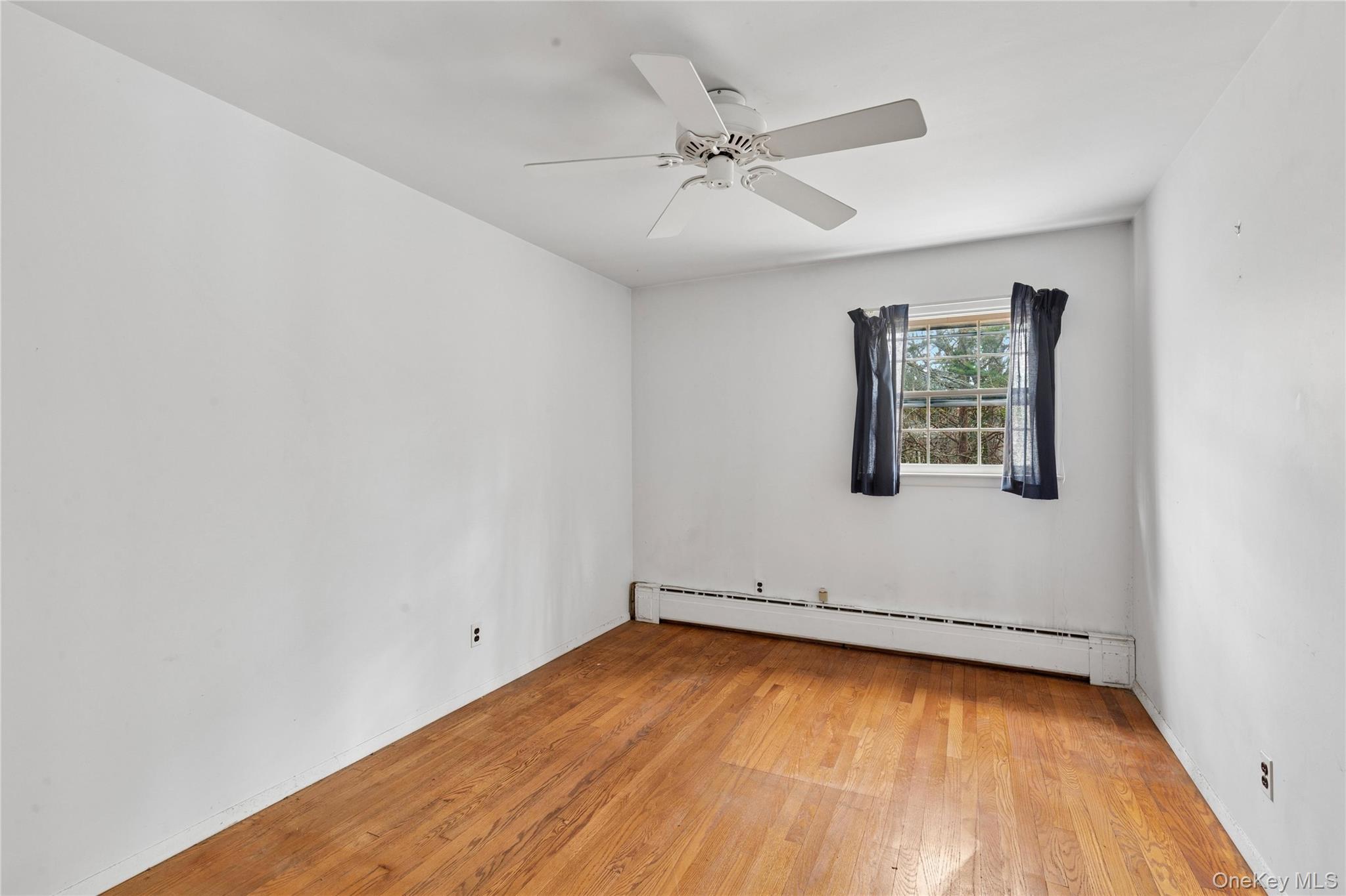 4 East Rampasture Road Hampton Bays, NY 11946 - Photo 7 of 34