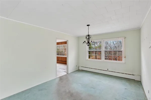 $875,000 | 4 East Rampasture Road, Hampton Bays, NY 11946