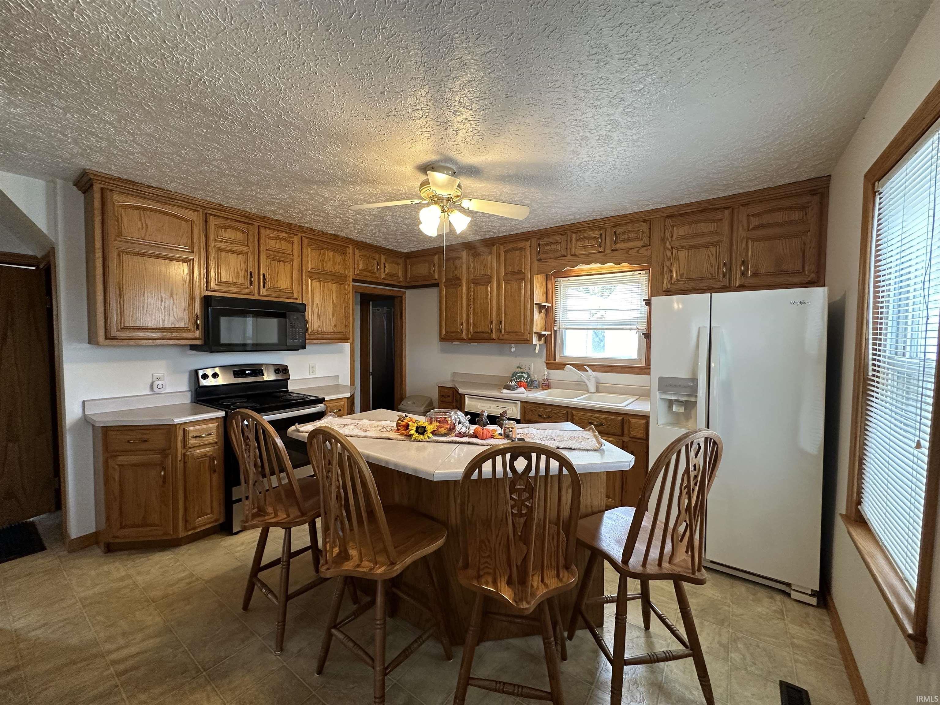 65 South Meridian Road Jasper, IN 47546 - Photo 6 of 29