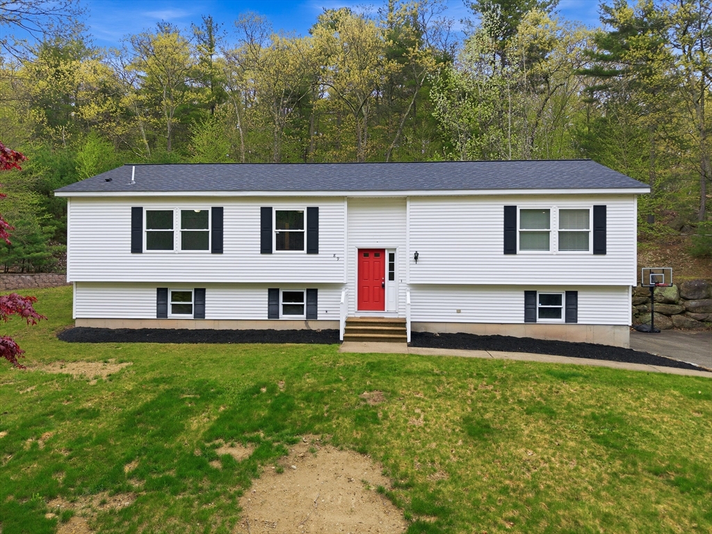 89 Webster Street Douglas, MA 01516 - Photo 2 of 42