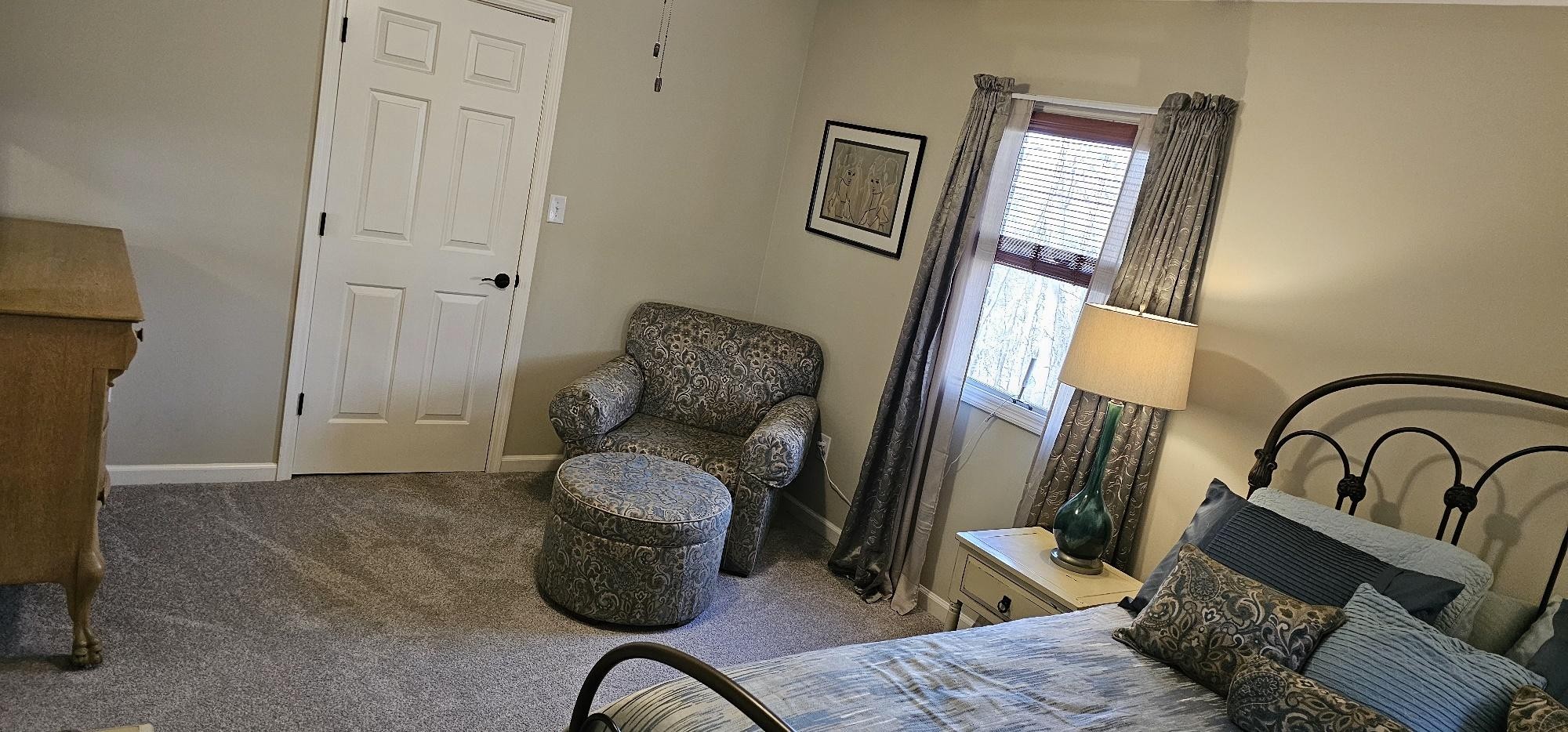 5207 Stacy Springs Road Springfield, TN 37172 - Photo 59 of 98 a living room with furniture and a window