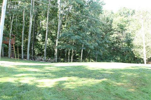 10126 Hartland Road Fenton, MI 48430 - Photo 34 of 38 20279125-33.JPG