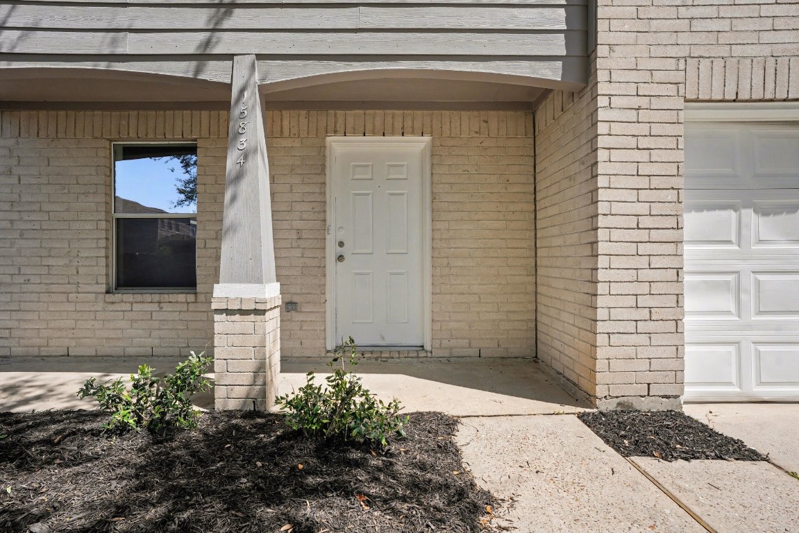 15834 Colonial Bridge Lane Houston, TX 77073 - Photo 4 of 18