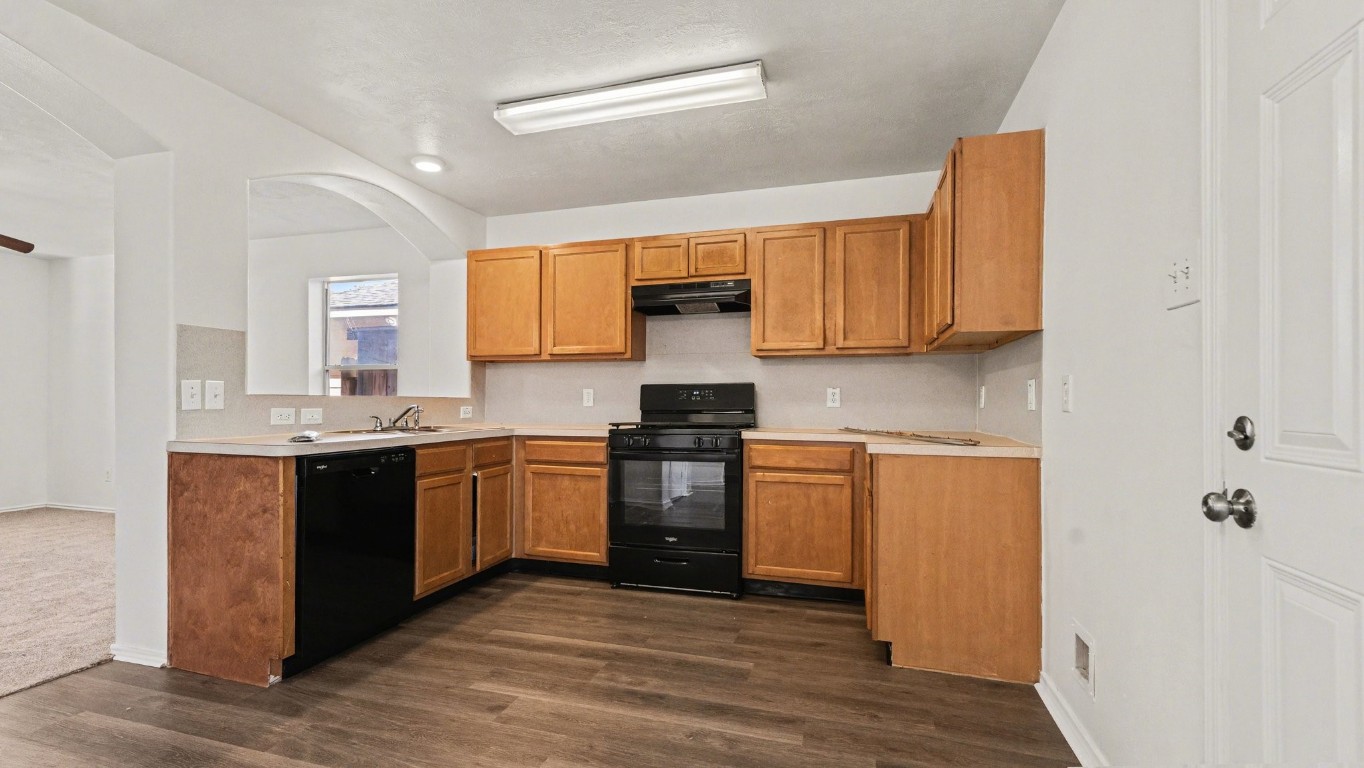 15834 Colonial Bridge Lane Houston, TX 77073 - Photo 7 of 18