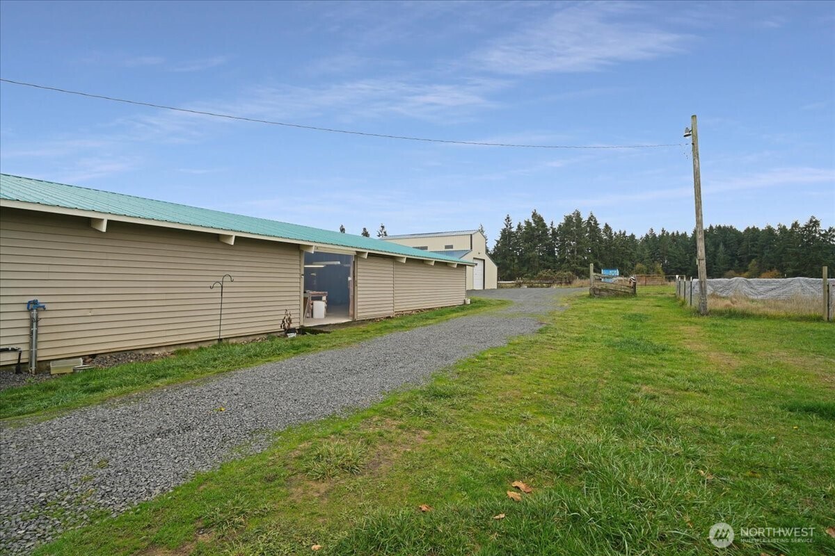 283 Sargent Road Winlock, WA 98596 - Photo 31 of 39 a view of a backyard