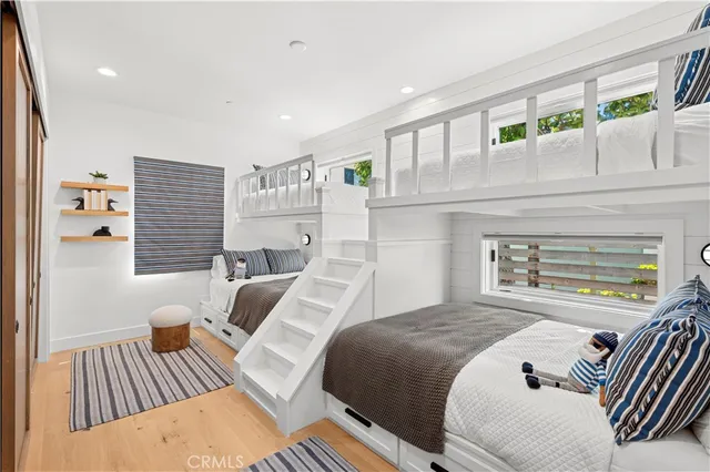 $6,995,000 | 706 Poinsettia Avenue, Corona del Mar, CA 92625