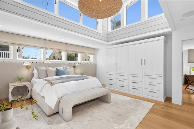 $6,995,000 | 706 Poinsettia Avenue, Corona del Mar, CA 92625