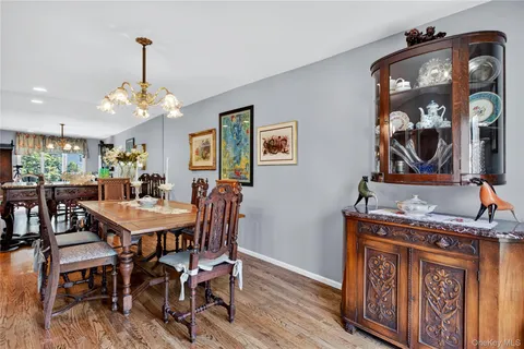 $1,599,000 | 165 Salem Road, East Hills, NY 11577