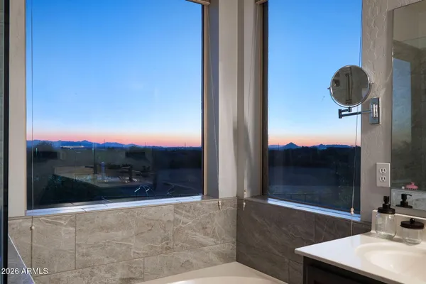 $670,000 | 3055 North Red Mountain, Unit 168, Mesa, AZ 85207