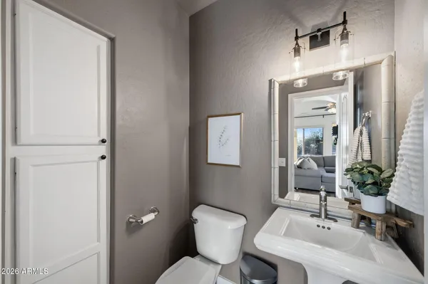 $670,000 | 3055 North Red Mountain, Unit 168, Mesa, AZ 85207