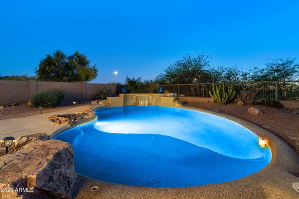 $670,000 | 3055 North Red Mountain, Unit 168, Mesa, AZ 85207