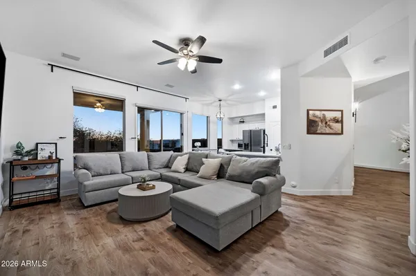 $670,000 | 3055 North Red Mountain, Unit 168, Mesa, AZ 85207