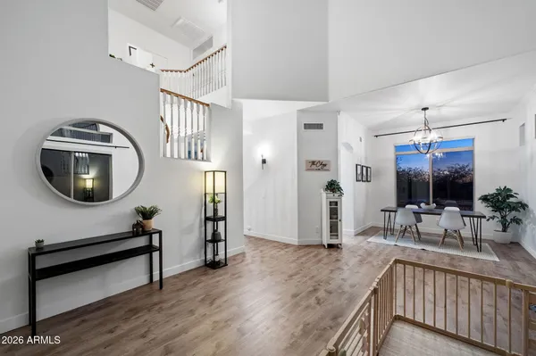 $670,000 | 3055 North Red Mountain, Unit 168, Mesa, AZ 85207