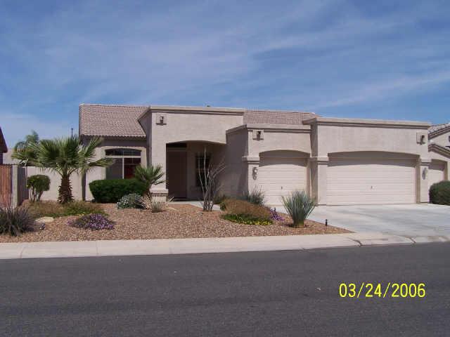 866 East Del Rio Street, Unit BEAUTY Gilbert, AZ 85295 - Photo 1 of 6 Primary Photo