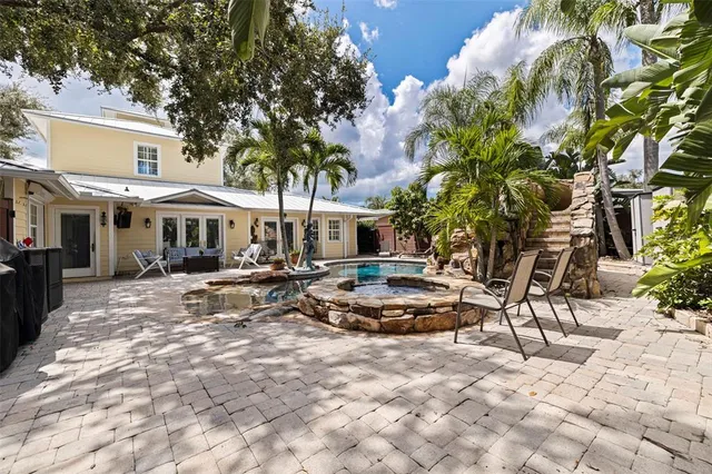 $1,495,000 | 8846 Merrimoor Boulevard East, Seminole, FL 33777