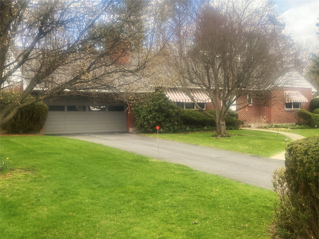 26 Frederick Road Binghamton, NY 13901 - Photo 1 of 43 Gallery Image 1